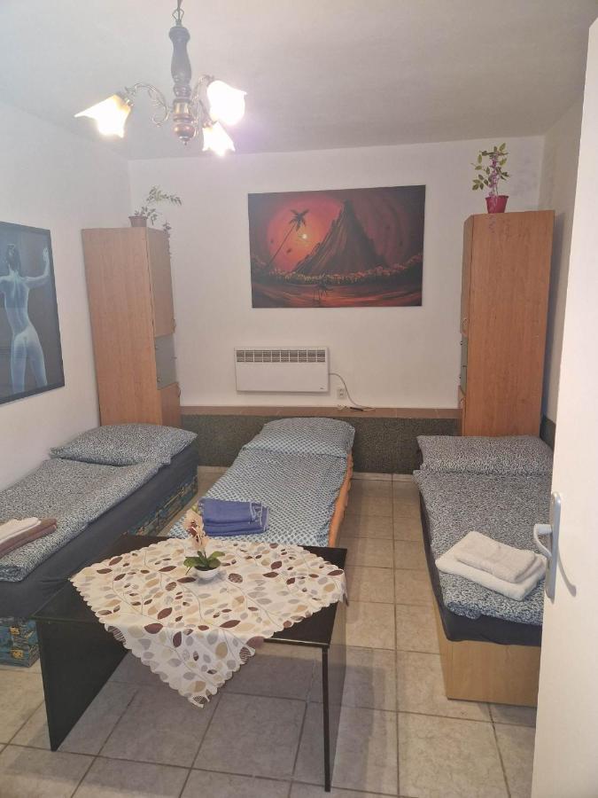 Ubytovanie V Sukromi Dolne Plachtince Exterior foto